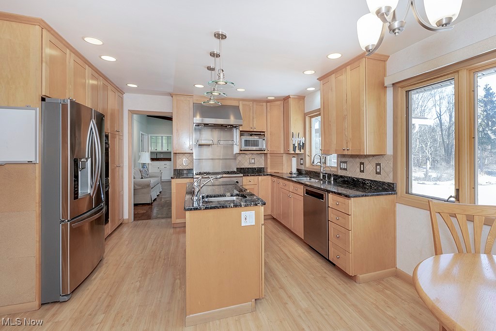 Bernard F Bernets Sub - Residential