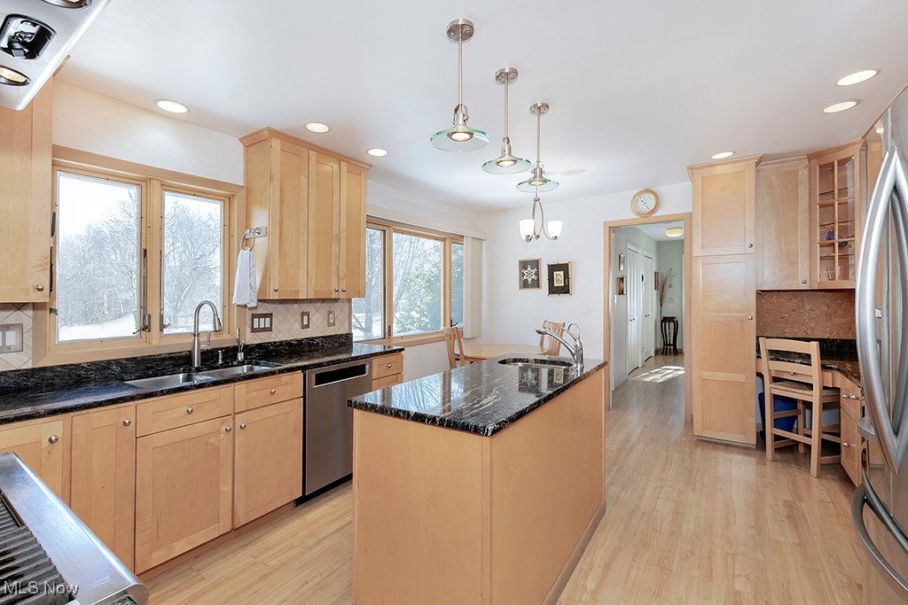 Bernard F Bernets Sub - Residential