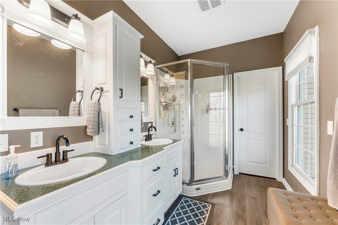 11193 Hoover Avenue, Uniontown, Ohio image 17
