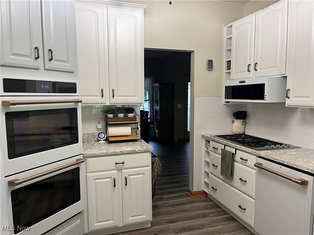 Lake Milton, Ohio 44429, United States, 3 Bedrooms Bedrooms, ,2 BathroomsBathrooms,Residential,Active,163238