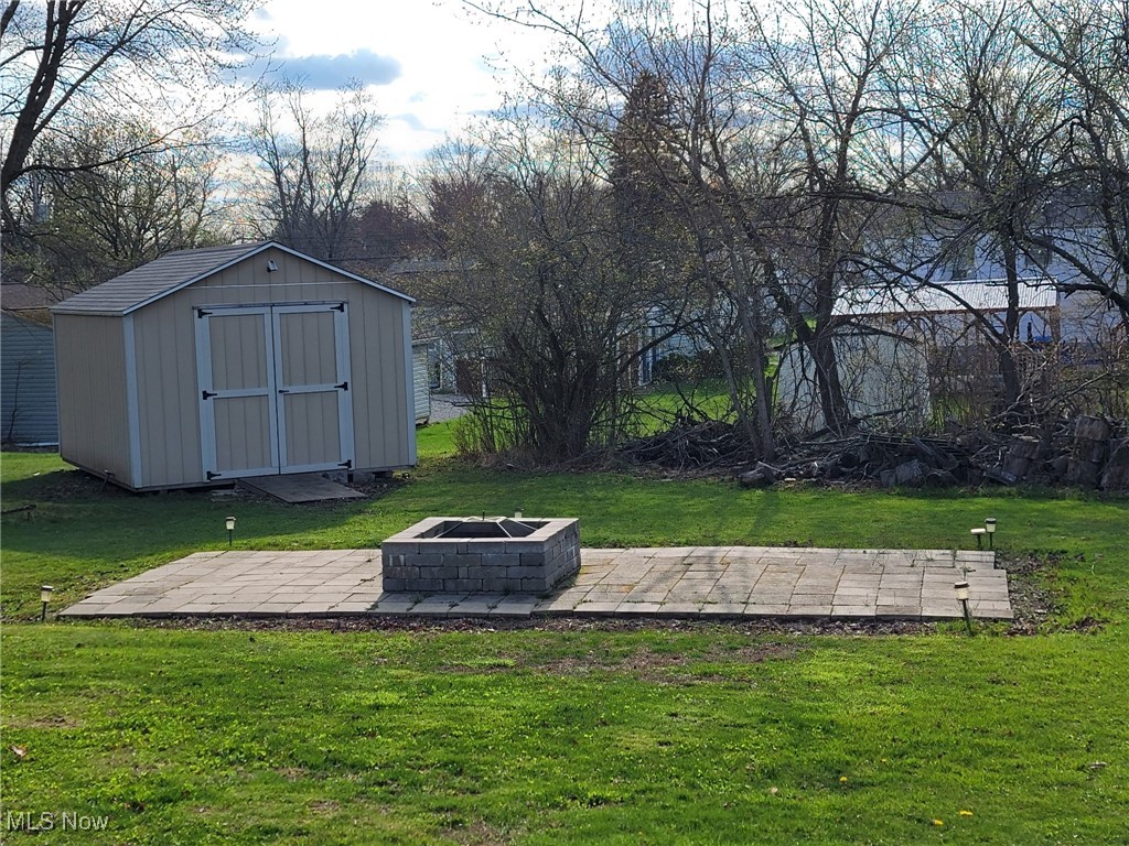 252 Harold Lane, Campbell, Ohio image 15