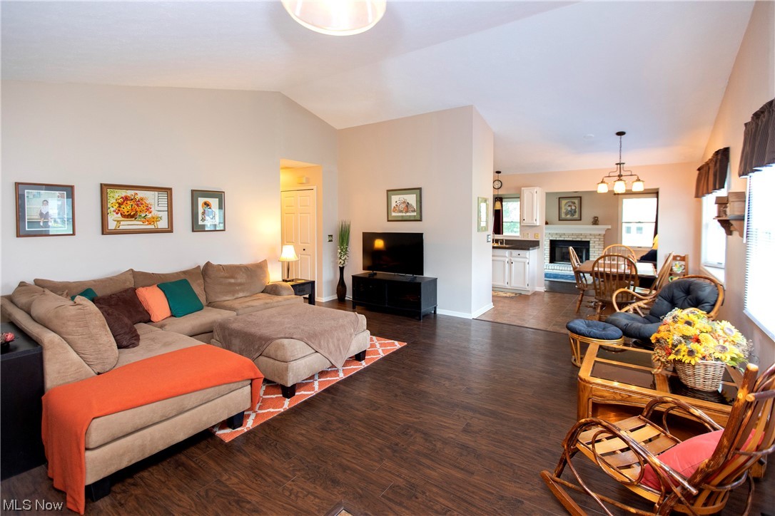 Avon Woods - Residential