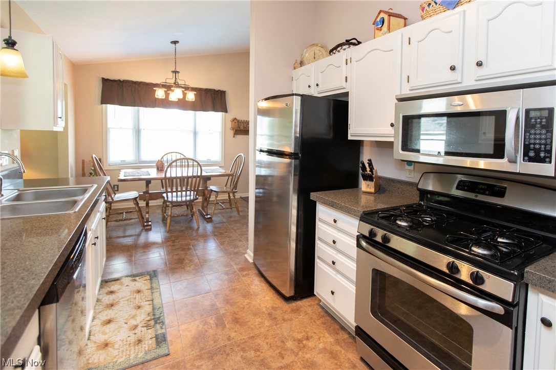 Avon Woods - Residential