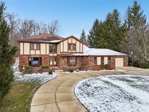 4450 Sir Robert Avenue North Royalton OH 44133