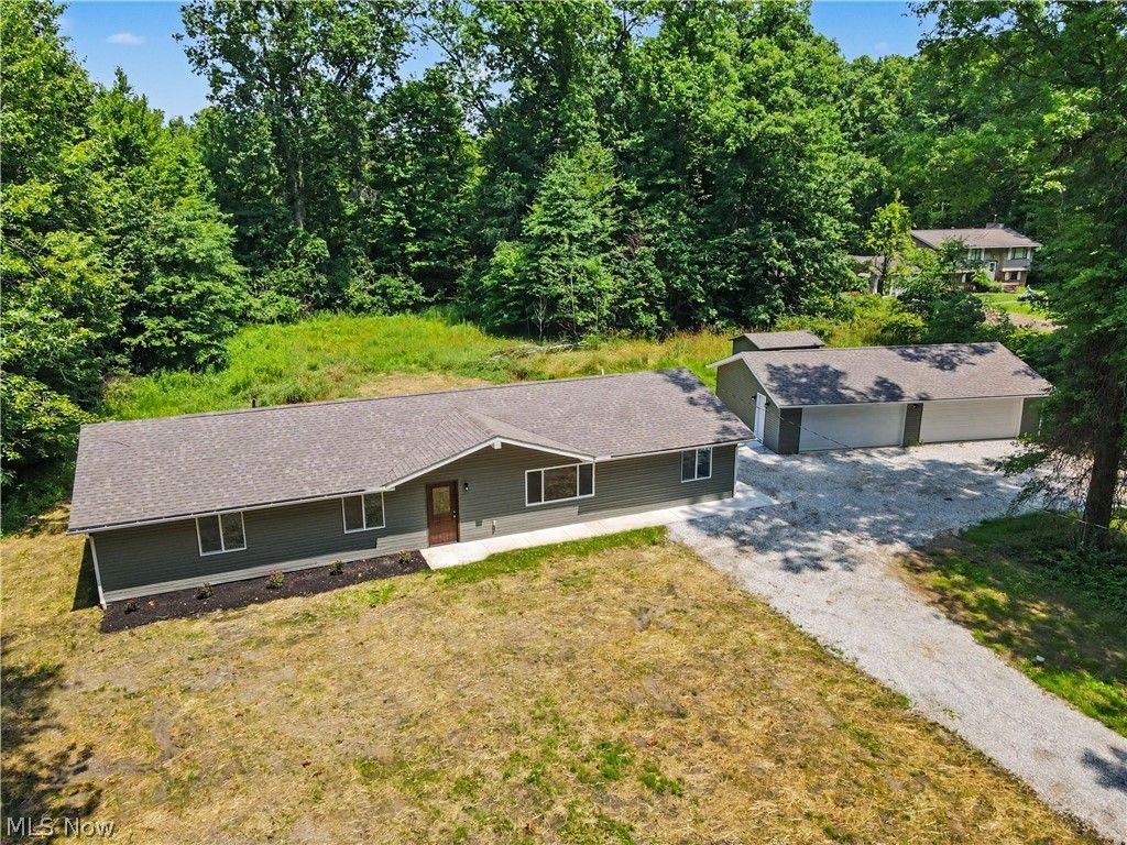 Photo of 7583 Yale Road, Atwater, OH 44201 (MLS # 5225334)