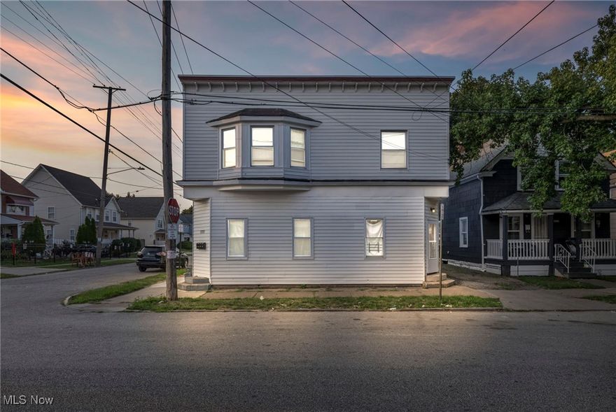 This newly renovated quadplex presents a prime investment opportunity with all-new HVAC, plumbing, gas lines, and electrical systems. Generating a strong monthly rental income of $4,678 (2 units CMHA pays full $1064, 1 unit cash $1350, 1 unit cash $1200--all one-year leases), this property ensures modern, worry-free management and reliable cash flow. With extensive updates throughout, it's an ideal choice for investors seeking a turnkey asset in a thriving rental market.