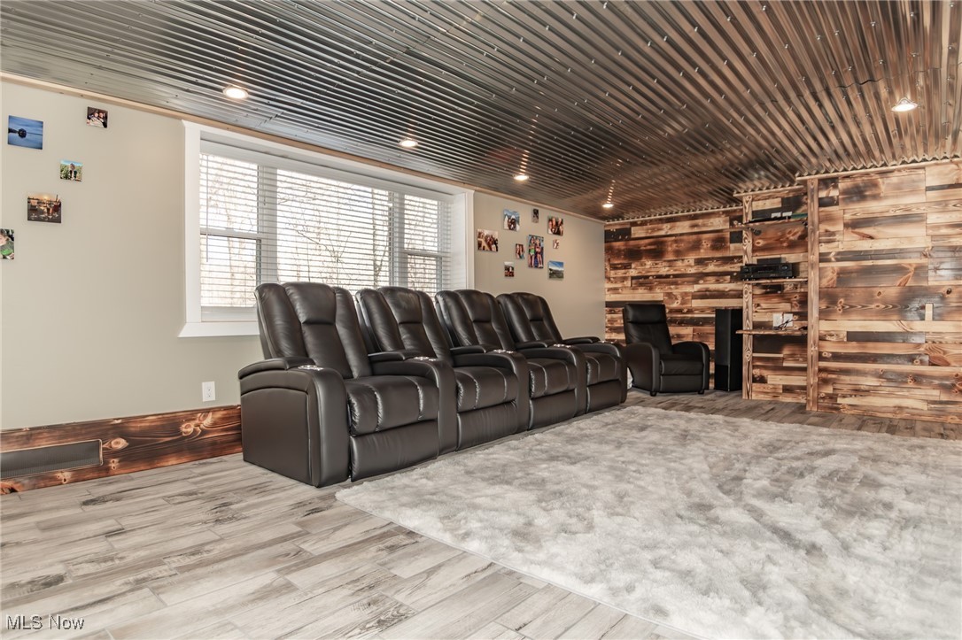 10015 Crestridge Drive, Chardon, Ohio image 37