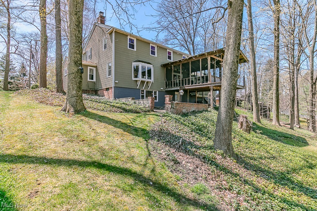 10015 Crestridge Drive, Chardon, Ohio image 10