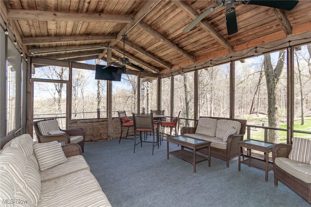 10015 Crestridge Drive, Chardon, Ohio image 15