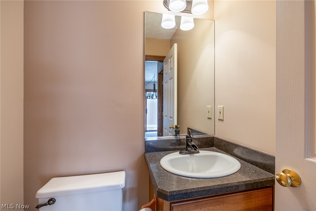 Bradley Woods Estates Twnhse Condo - Residential