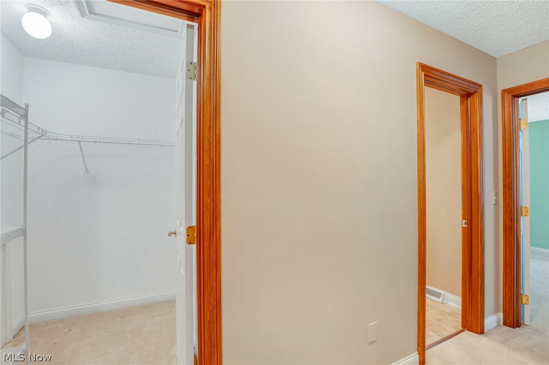 Bradley Woods Estates Twnhse Condo - Residential