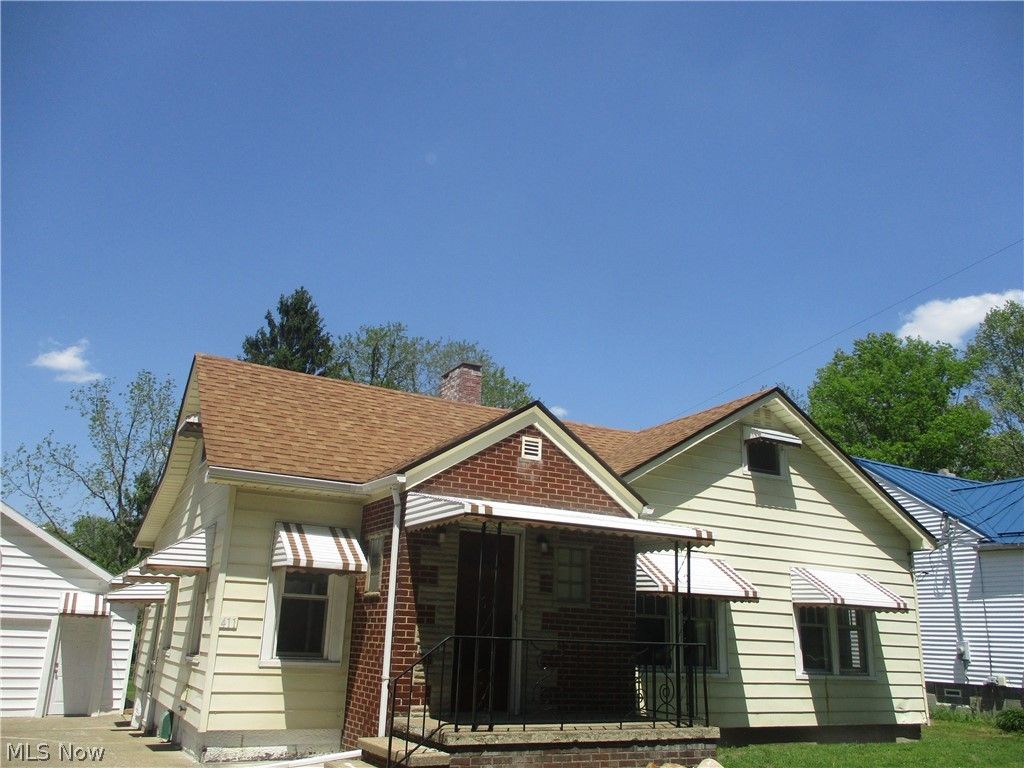 Photo of 411 Eastlawn Street, Geneva, OH 44041 (MLS # 5211886)
