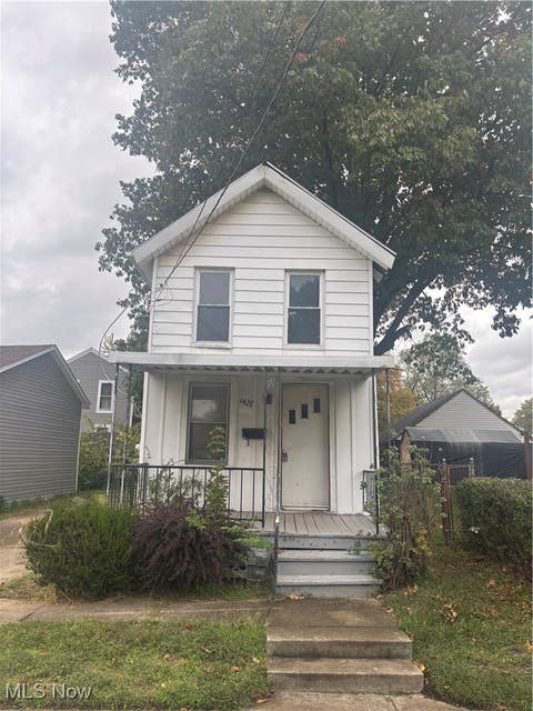 Homes For Sale - 1427 4th Street<br/> Canton, OH 44704