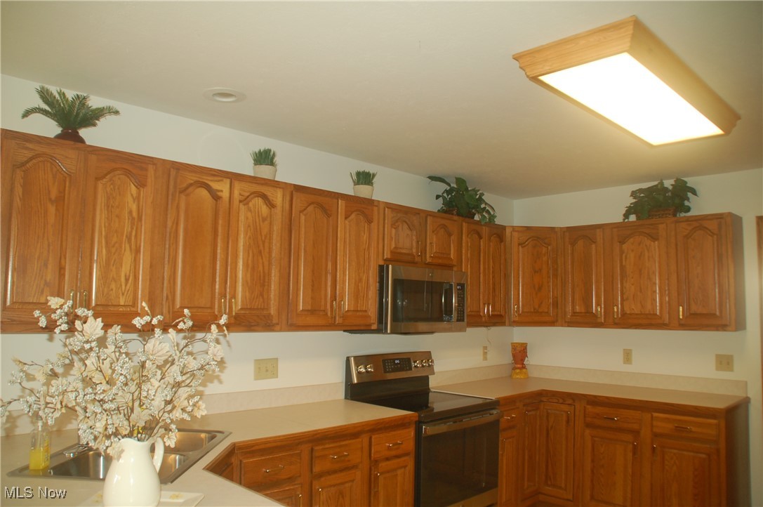 St James Place Condominium - Residential