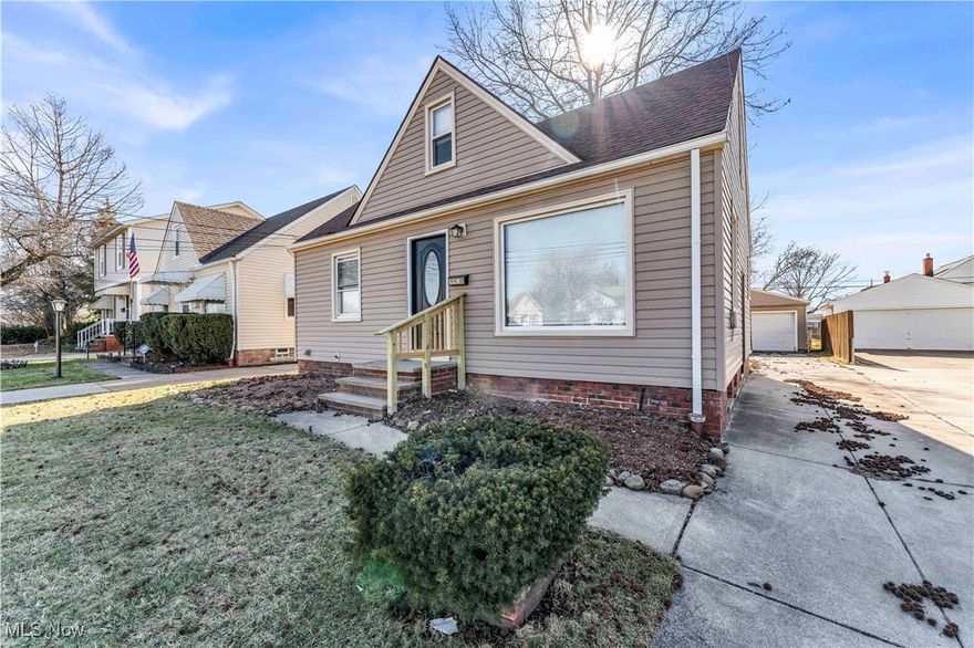 5910 Turney Rd, Garfield Heights - Spacious 3 bed 1 bath single family home! //

$ 1425 rent / $ 1425 deposit //
$49 application fee per adult //
1-2 pets OK in this unit. After application pre-approval, a PetScreening is required for any animals to proceed with one of our properties; a PetScreening affidavit is still required if you have no pets. (Some breed restrictions apply per HUD guidelines). //
NO SMOKING //
1 time $149 non-refundable set up fee paid at lease signing //

$30/month required resident benefit package; can include personal property/liability insurance for an additional $5/month for $35/month total. //

After application Pre-Approval 1 applicant per household application is required to fill out a PetScreening application, before being about to proceed with placing a Reservation Fee for one of our properties.  You will receive a pre-approval for your application and in order to proceed, the PetScreening is required. Even if you have NO pets - this application must be filled out. One time, non-refundable pet fee of $200-500 per animal applies to all pets & must be paid before or when you pay your first month rent. (No fee for qualified assistance animals). //

Our application is processed through secure site: Findigs, and they require ID and income verification. Without this, your application will not be processed. They offer 24/7 chat support on their application directly if you have any questions. //

BEDROOMS: 3 //
BATHROOMS: 1 //
APPLIANCES PROVIDED: Fridge and stove //
UTILITIES / RESIDENT RESPONSIBILITY: Residents are responsible for all utilities including: water/sewer/trash, gas & electric and are responsible to maintain lawn care, maintenance & snow removal. //

Serious inquiries only.