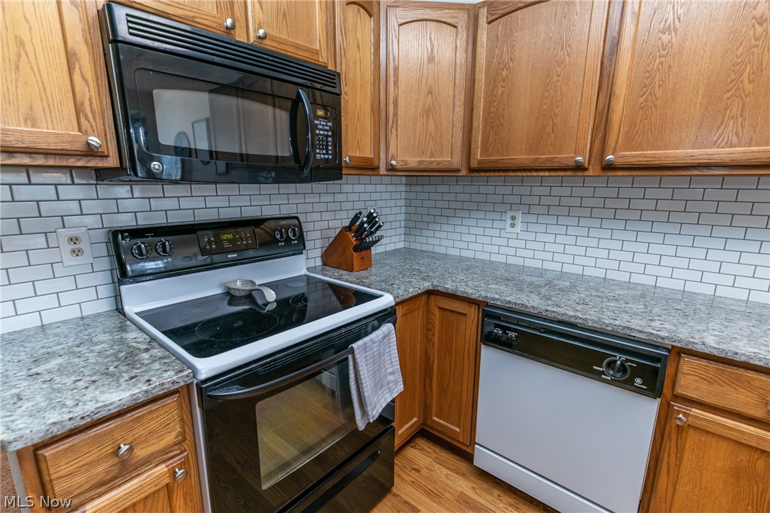 The Woods of Strongsville - Residential