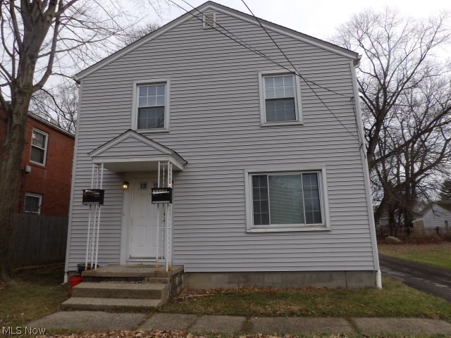 Located in the Boardman Local School District is this 2 Bedroom/1 Bath 1st Floor Apartment. The kitchen includes a stove and refrigerator. Shared 2 car garage. Rent is $525.00 plus electric and gas. Water and trash are included with the rent. Full deposit and first month's rent required. No smoking or pets permitted.