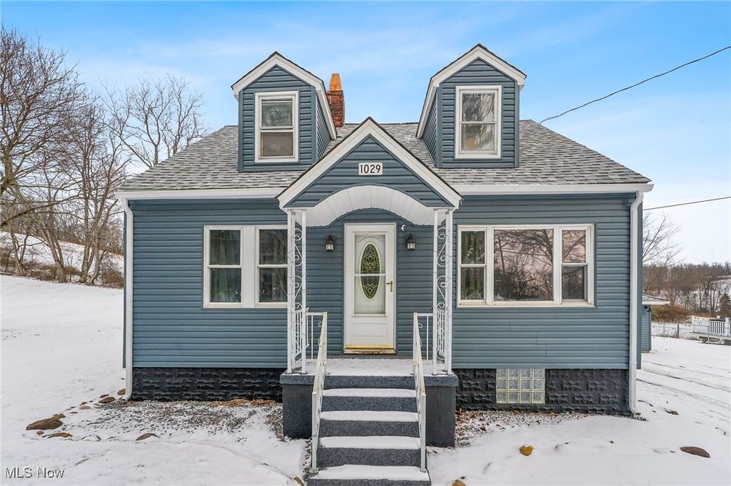 Photo of 1029 Township Line Road, Wellsville, OH 43968 (MLS # 5183249)