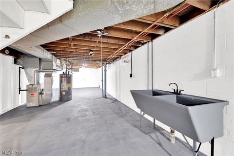 Tiny photo for 1338 Oak Avenue, Barberton, OH 44203 (MLS # 5187957)