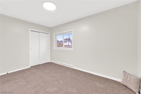 Tiny photo for 1338 Oak Avenue, Barberton, OH 44203 (MLS # 5187957)