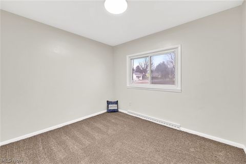 Tiny photo for 1338 Oak Avenue, Barberton, OH 44203 (MLS # 5187957)