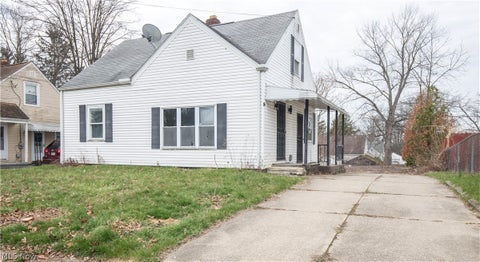 Homes For Sale - 1326 Crestview Avenue<br/> Summit County, Akron, OH 44320