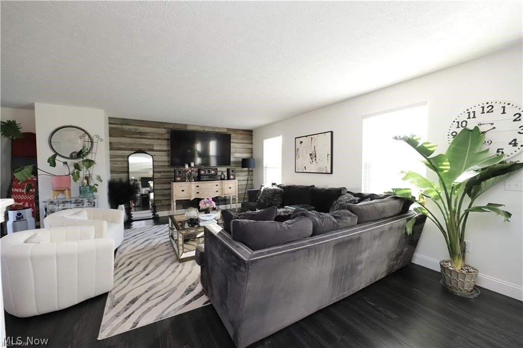 7786 Chesterfield Drive