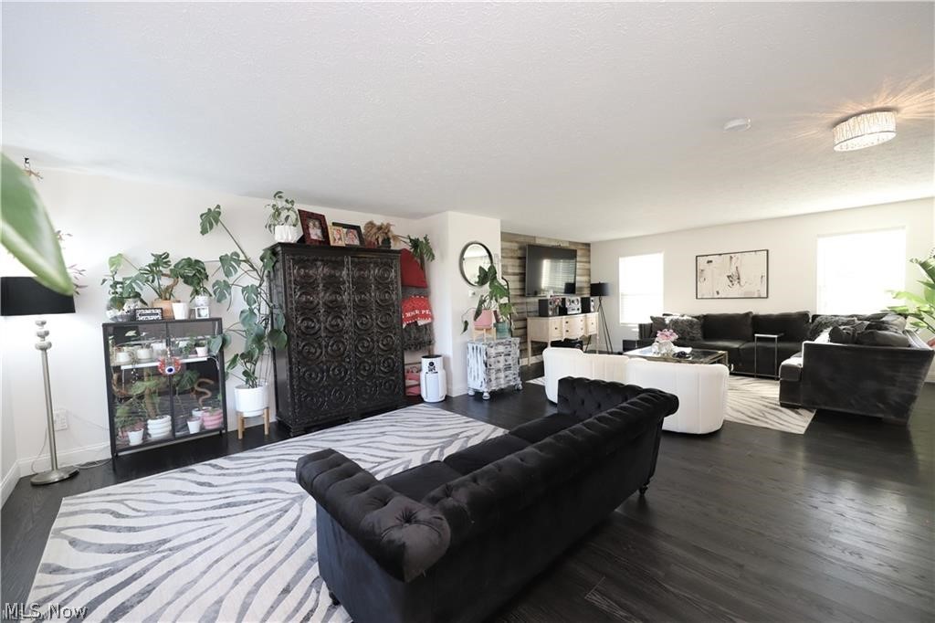 7786 Chesterfield Drive