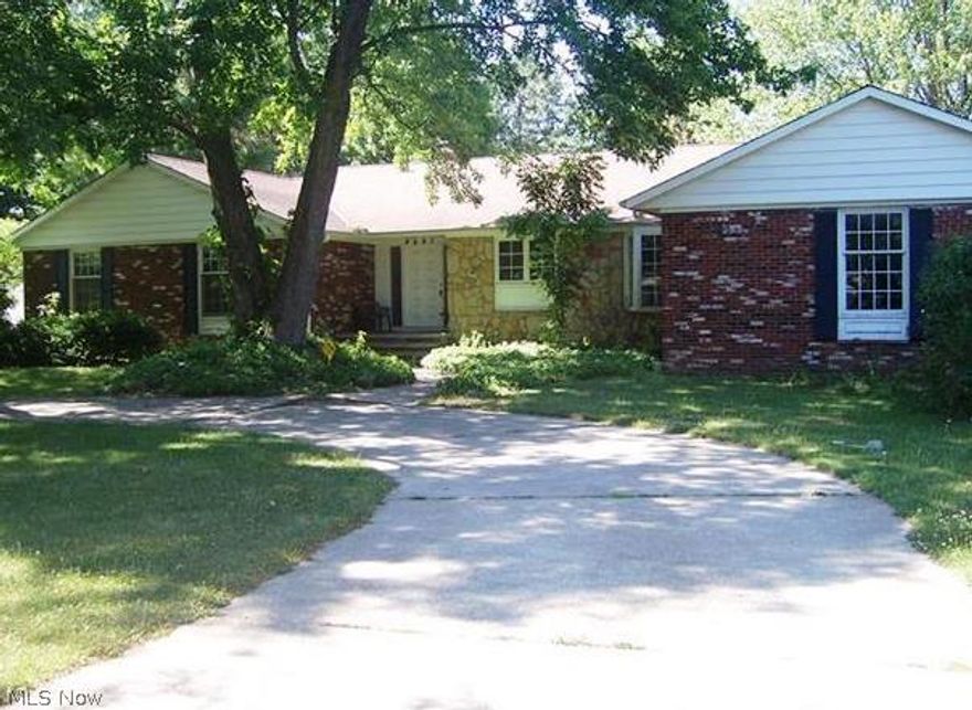 Rental $1600 per month. 1 year minimum. Ranch home with 4 bedroom 2 1/2 bath. Over 2600 square feet.