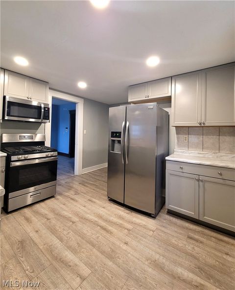 Tiny photo for 906 Harrison Avenue SW, Canton, OH 44706 (MLS # 5187496)