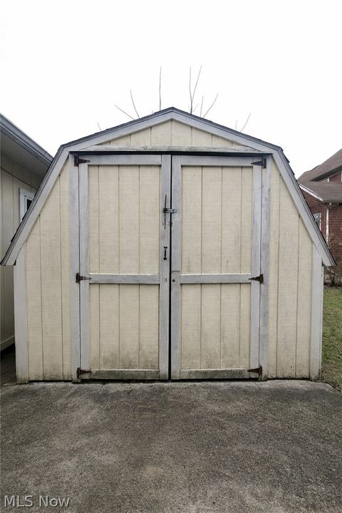 Tiny photo for 906 Harrison Avenue SW, Canton, OH 44706 (MLS # 5187496)