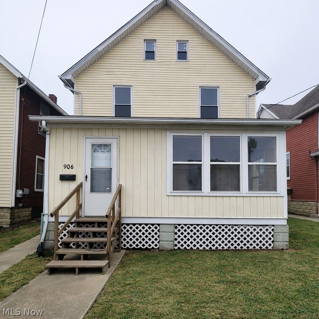 Photo of 906 Harrison Avenue SW, Canton, OH 44706 (MLS # 5187496)