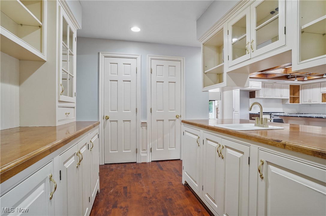 Lake Forest - Residential