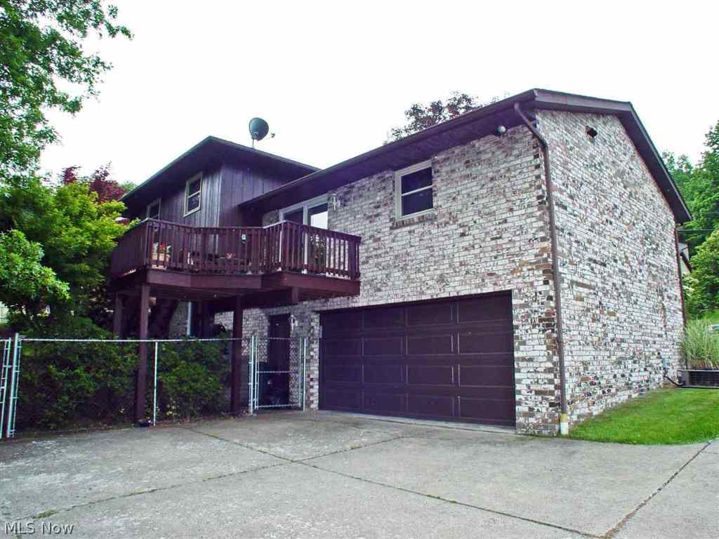 Country Club Estates - Residential