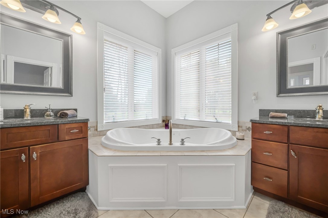 3025 Halle Drive, Medina, Ohio image 26