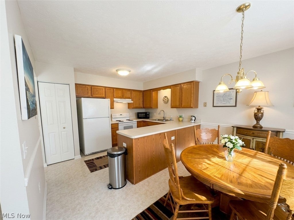1244 Village Parkway