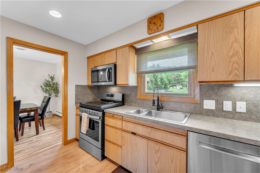 4617 Bruening Drive, Parma, Ohio image 15