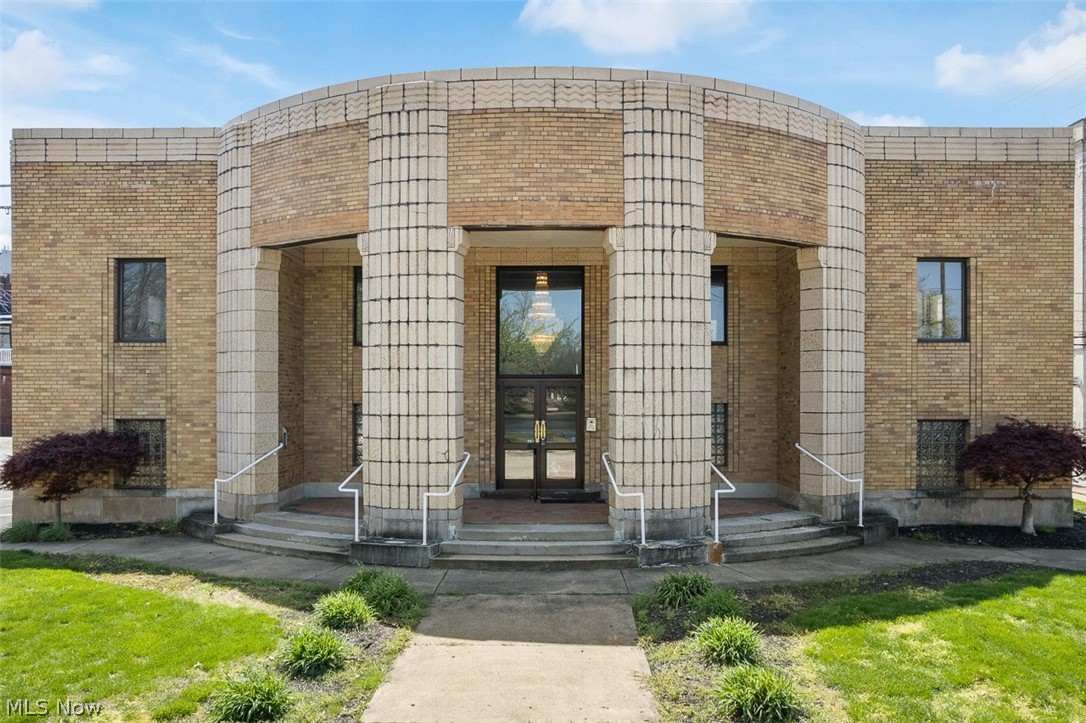 Barberton - Commercial Sale