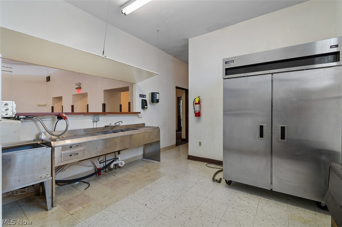 Barberton - Commercial Sale