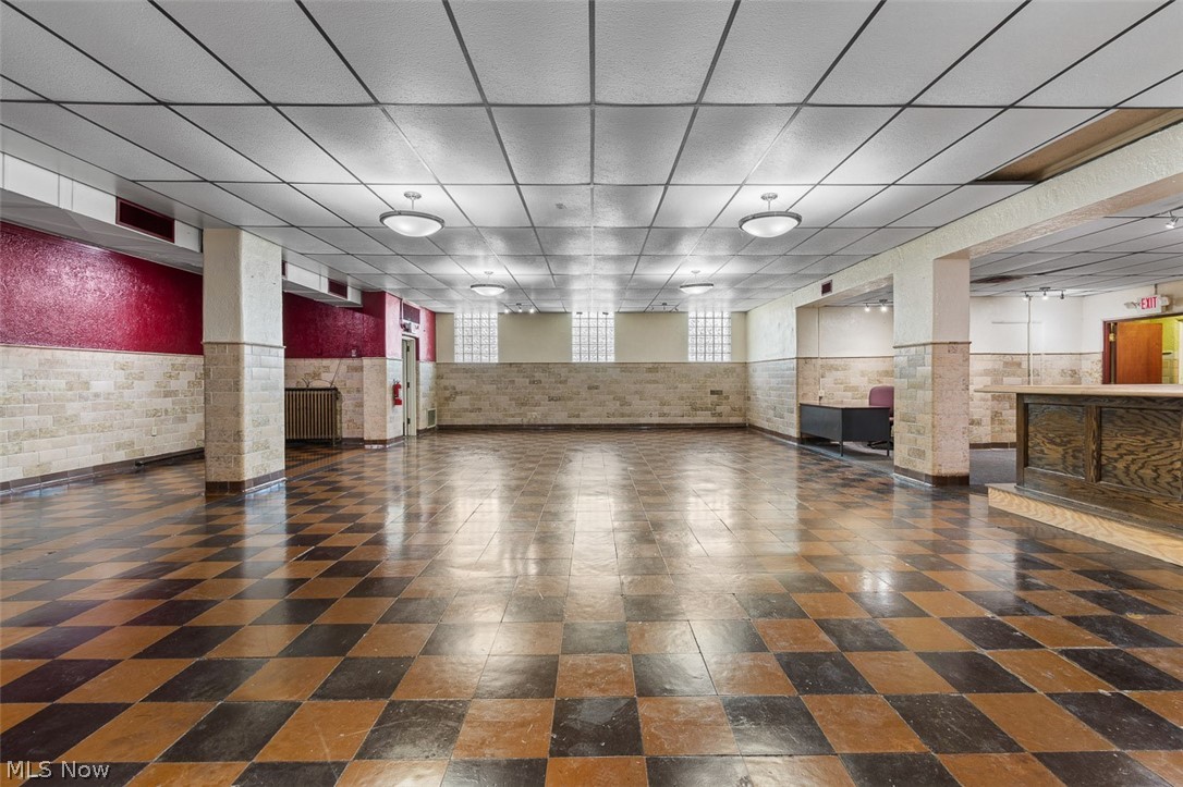 Barberton - Commercial Sale