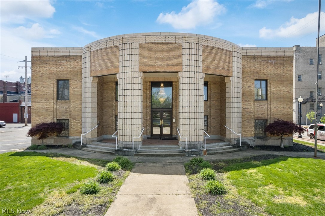 Barberton - Commercial Sale