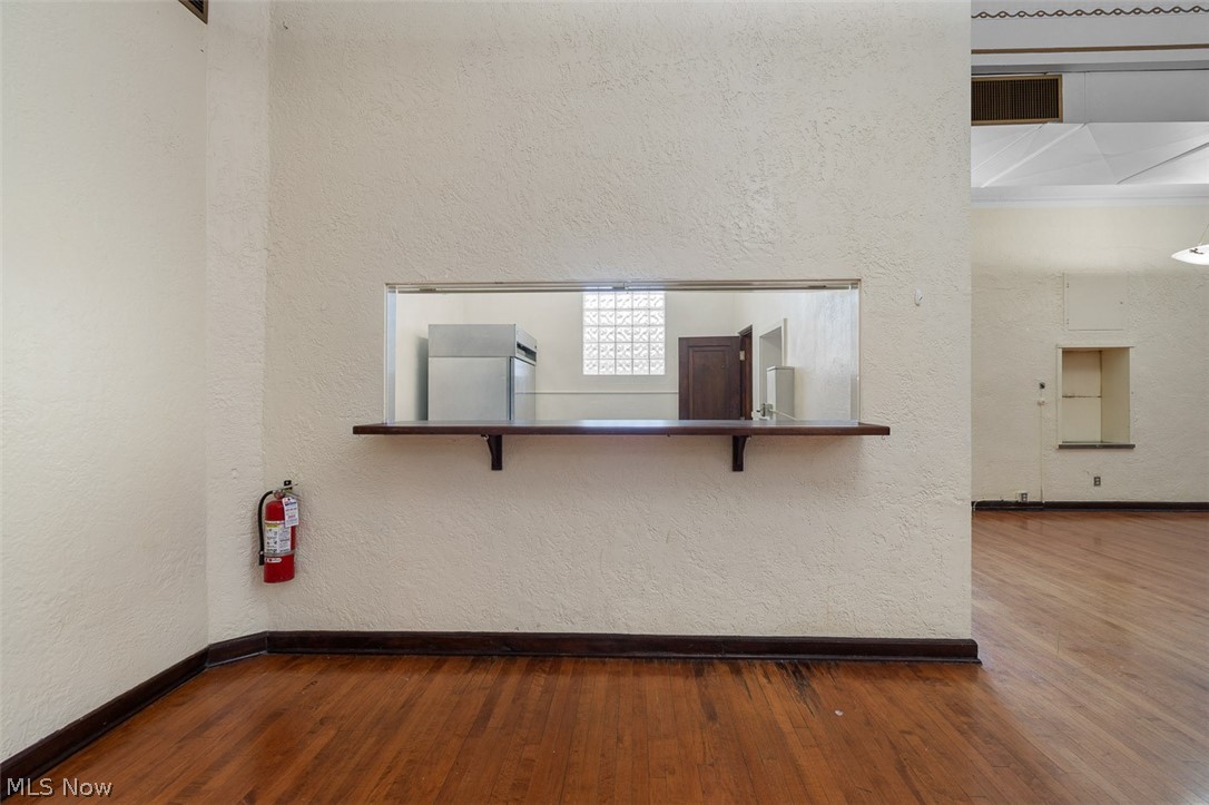 Barberton - Commercial Sale