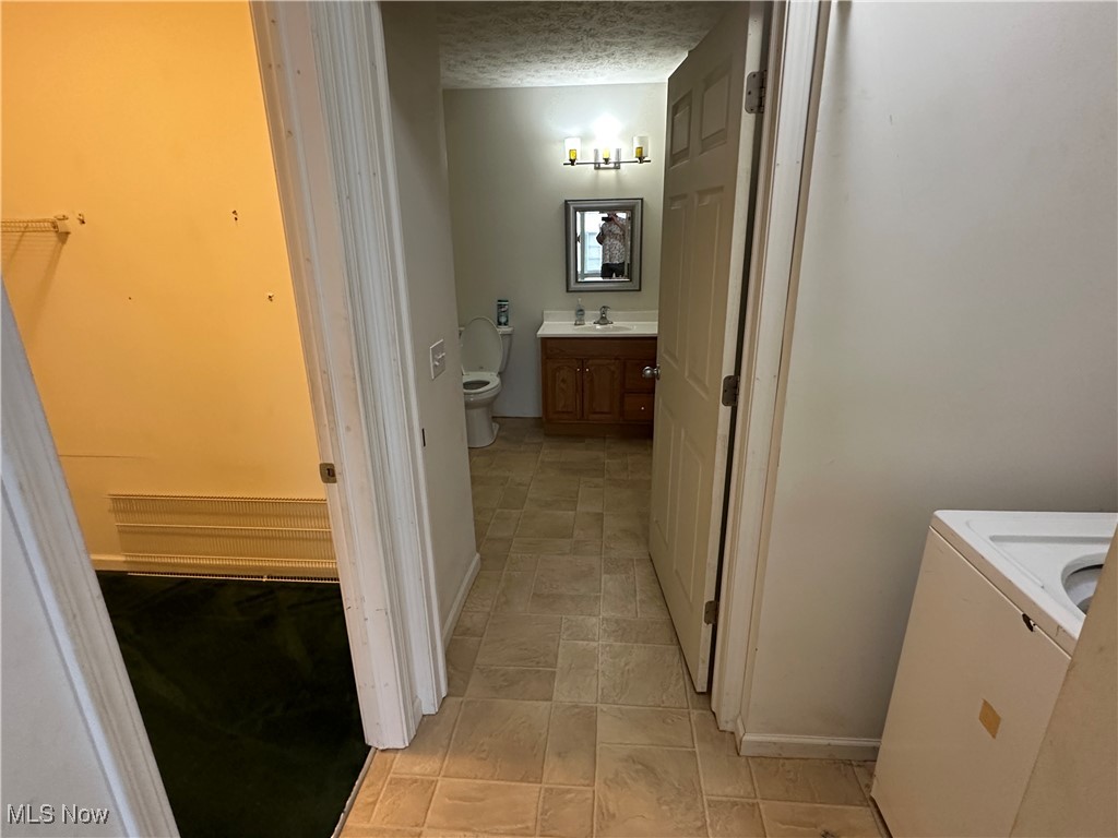 Cleveland, Ohio 44110, United States, 2 Bedrooms Bedrooms, ,2 BathroomsBathrooms,Residential,Active,156540