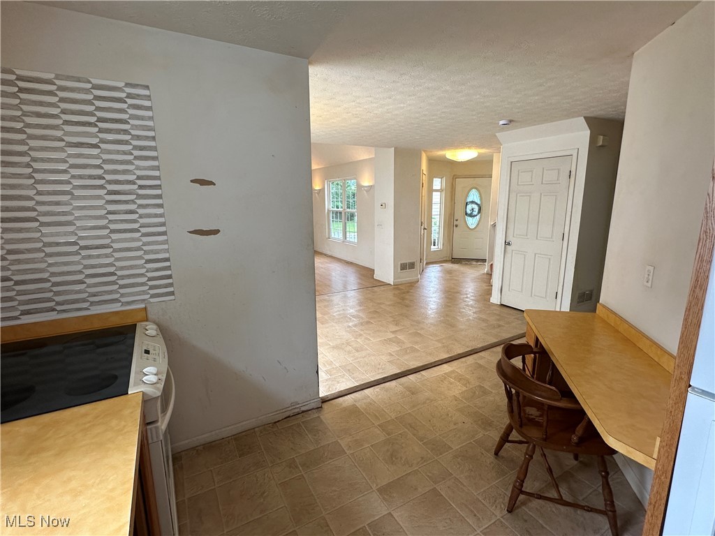 Cleveland, Ohio 44110, United States, 2 Bedrooms Bedrooms, ,2 BathroomsBathrooms,Residential,Active,156540