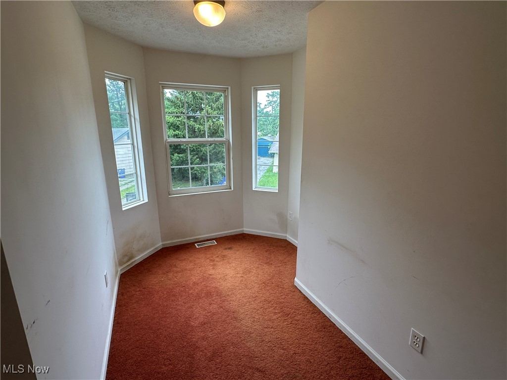 Cleveland, Ohio 44110, United States, 2 Bedrooms Bedrooms, ,2 BathroomsBathrooms,Residential,Active,156540