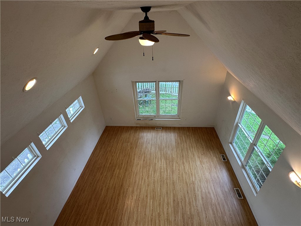 Cleveland, Ohio 44110, United States, 2 Bedrooms Bedrooms, ,2 BathroomsBathrooms,Residential,Active,156540