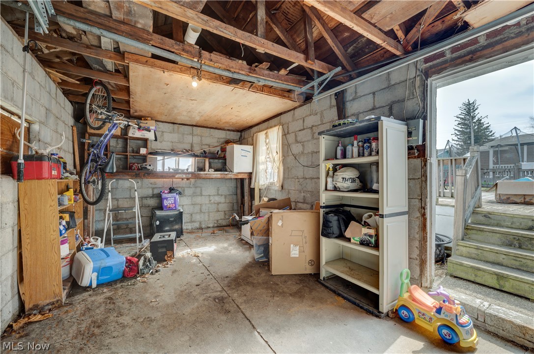 Village/New London - Residential