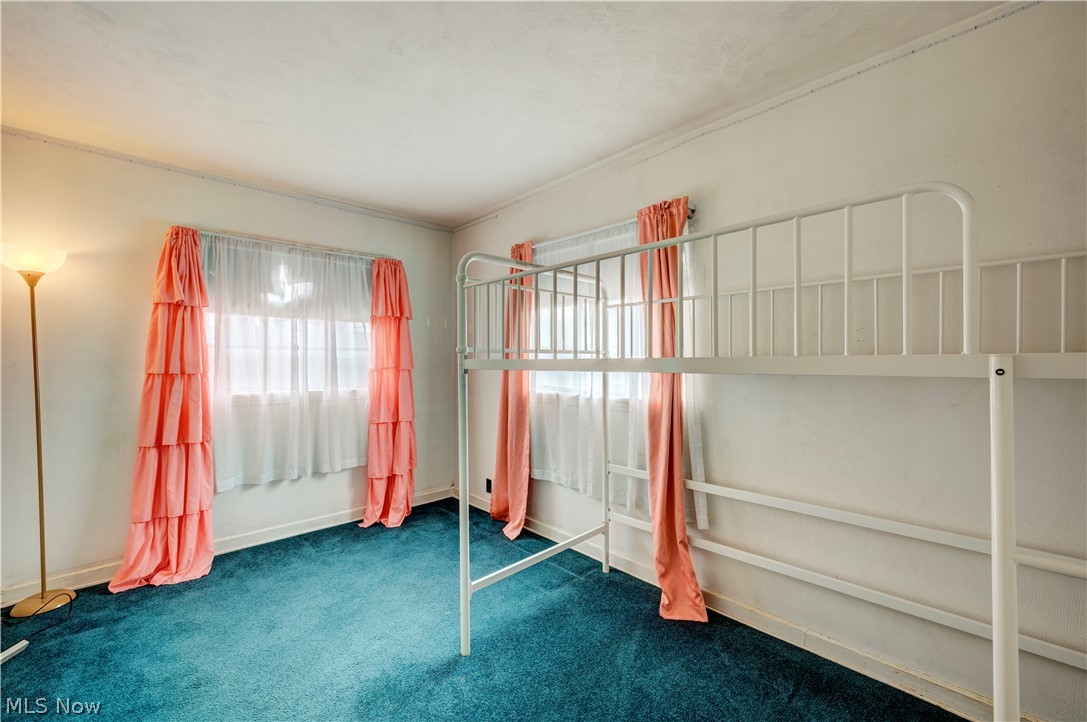 Village/New London - Residential