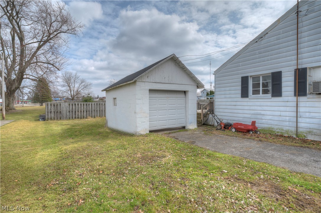 Village/New London - Residential