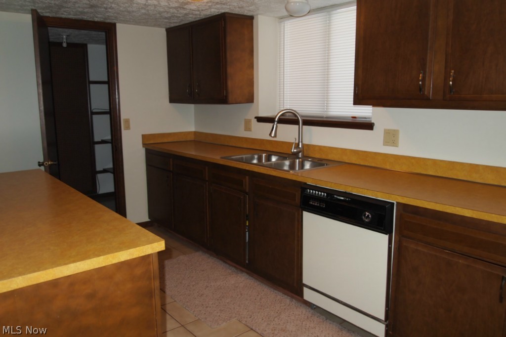 Tall Timbers & Rsb Of Deenas - Residential